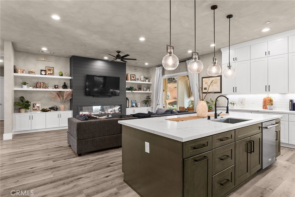5772 Acorn Ridge Drive
