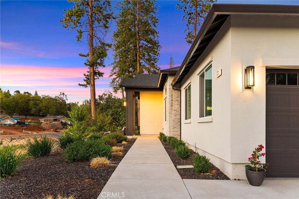 5772 Acorn Ridge Drive