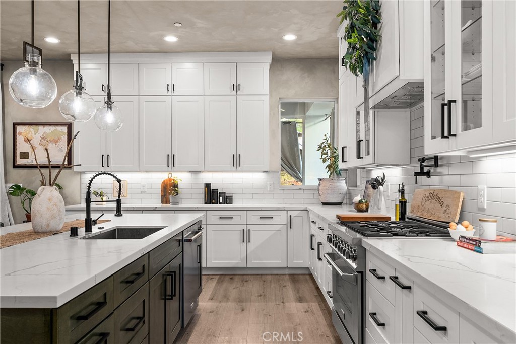 5772 Acorn Ridge Drive