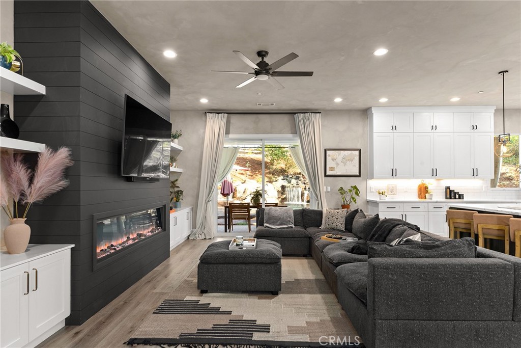 5772 Acorn Ridge Drive