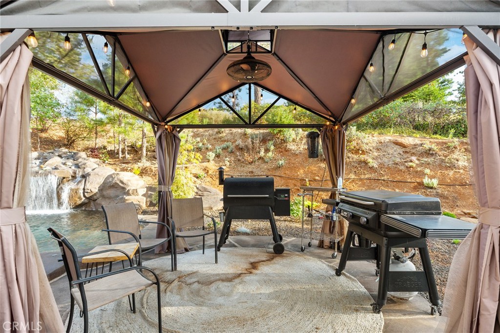 5772 Acorn Ridge Drive