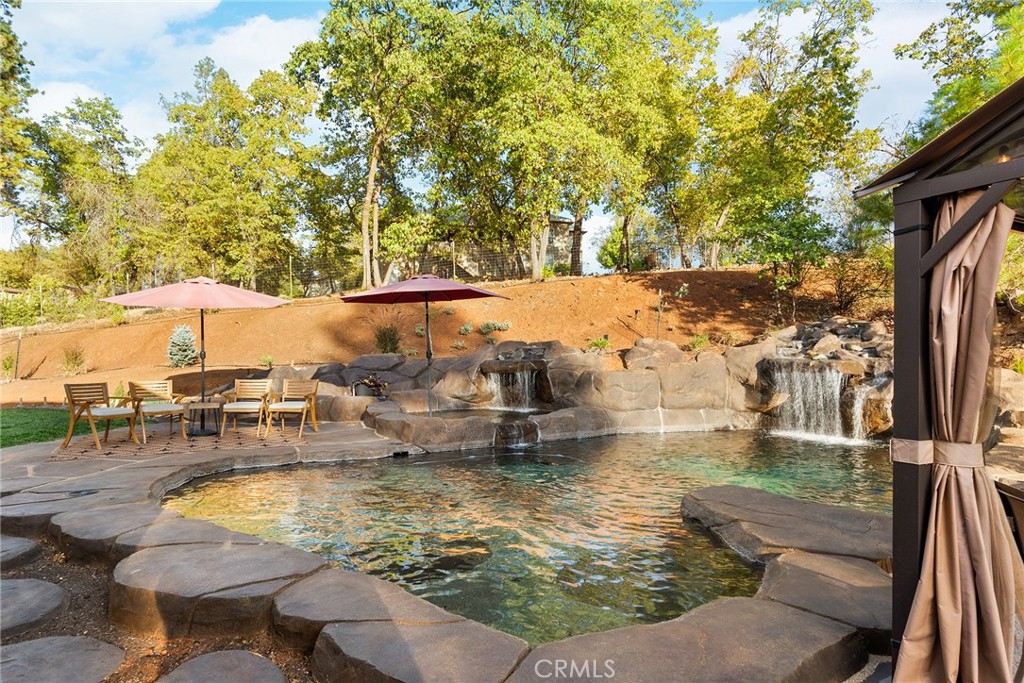 5772 Acorn Ridge Drive