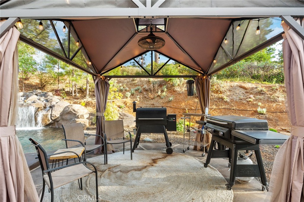 5772 Acorn Ridge Drive