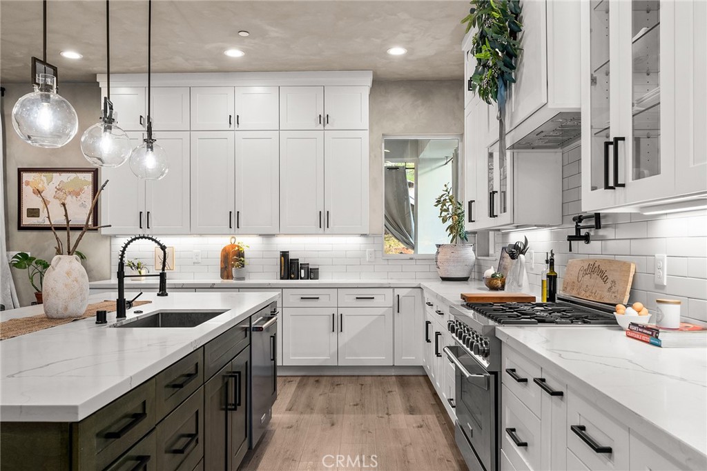 5772 Acorn Ridge Drive