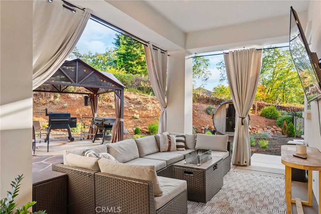 5772 Acorn Ridge Drive