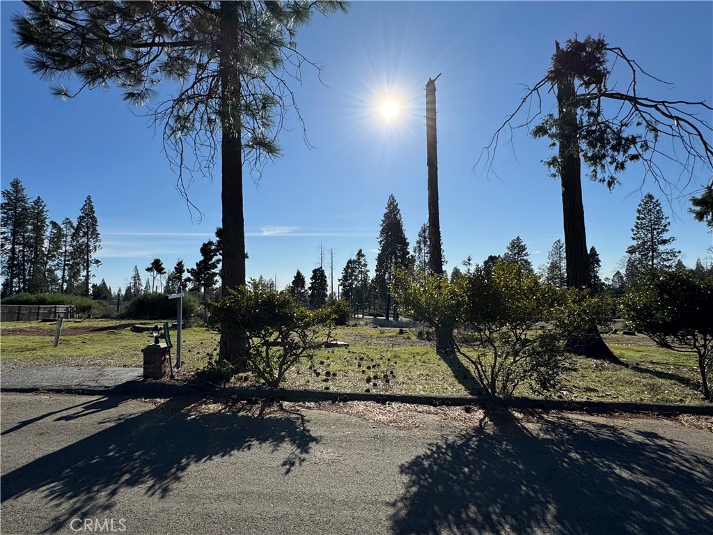 13734 Endicot Circle