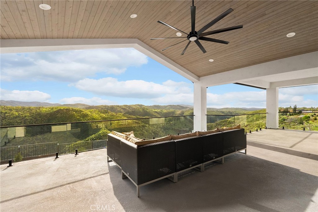 5156 Country Club Drive