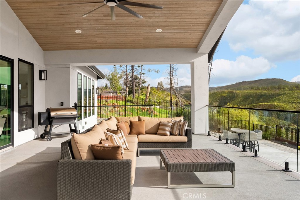 5156 Country Club Drive