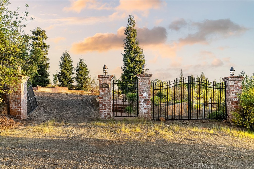 5399 Newland
