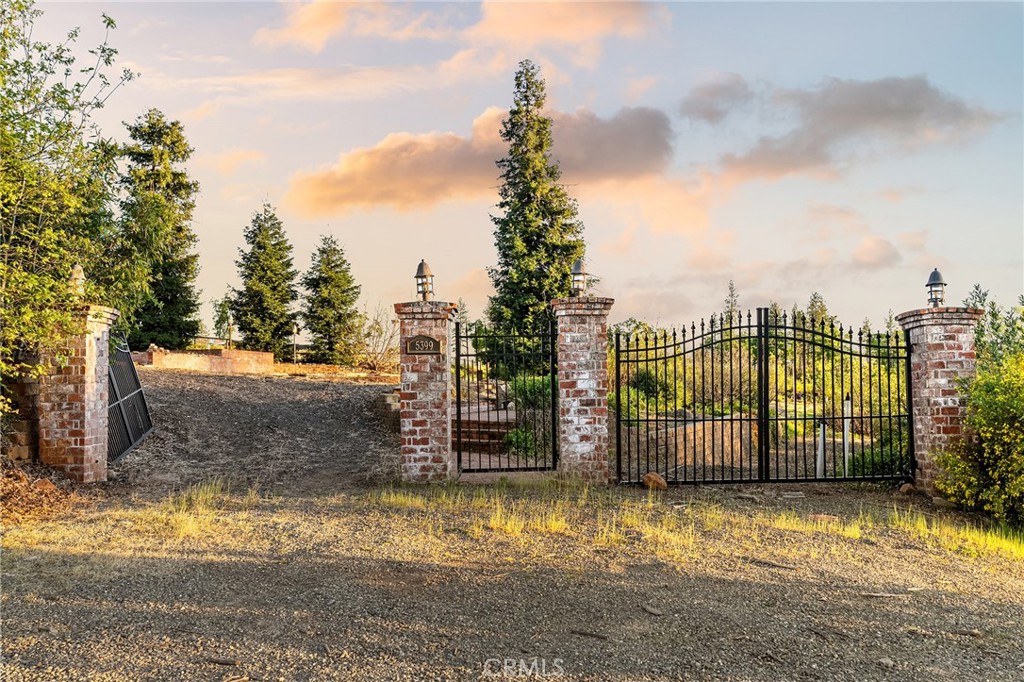 5399 Newland
