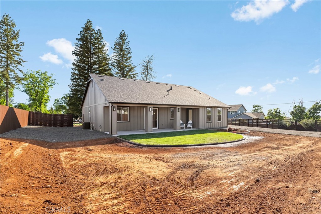 2207 De Mille Road
