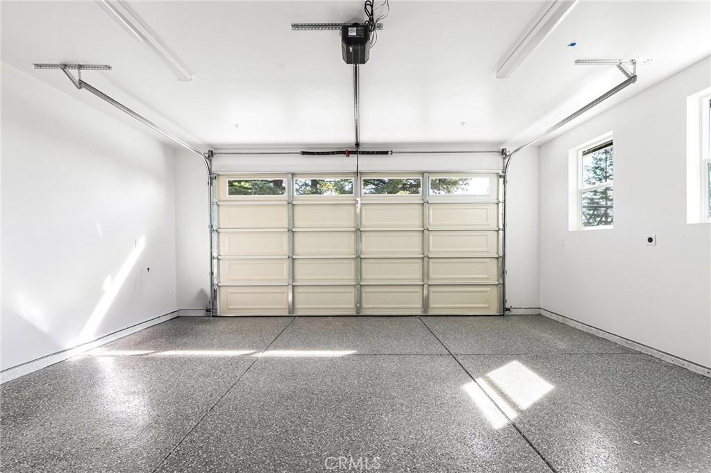 2207 De Mille Road