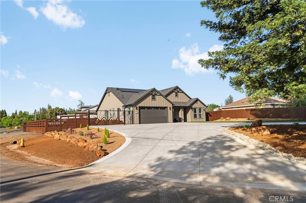 2207 De Mille Road