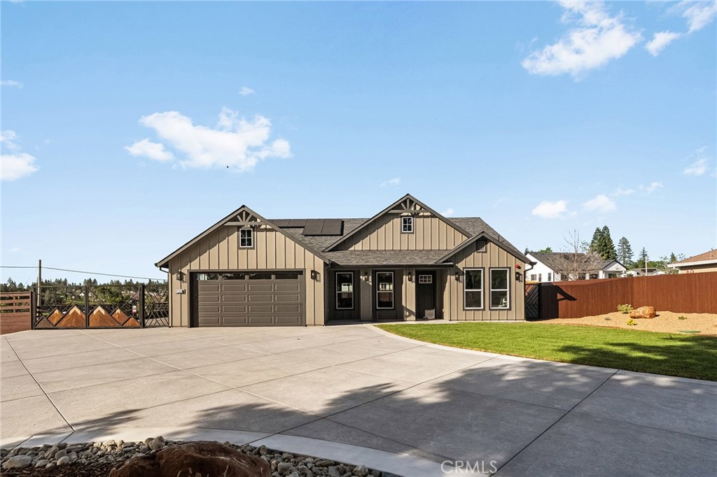 2207 De Mille Road