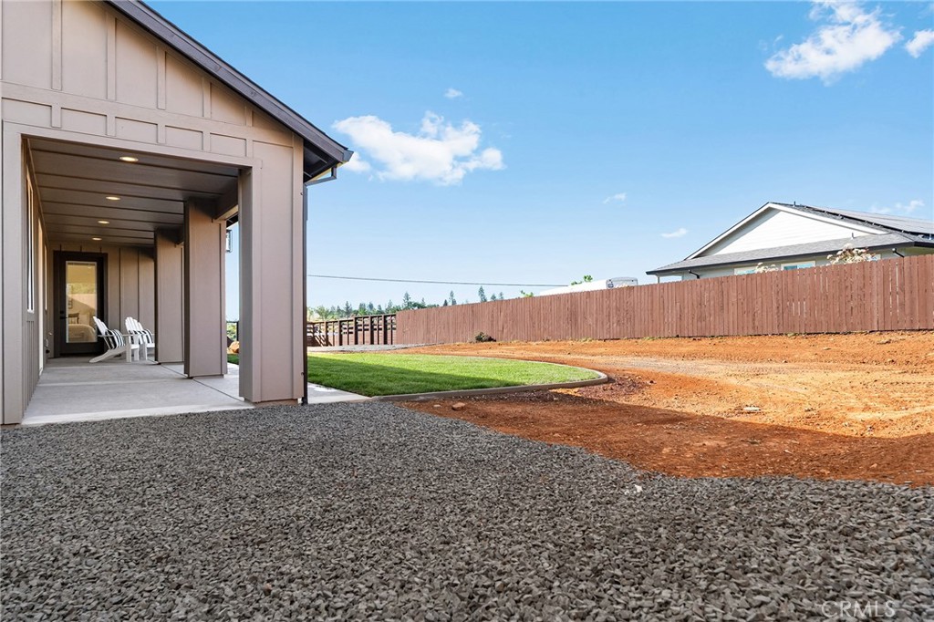 2207 De Mille Road