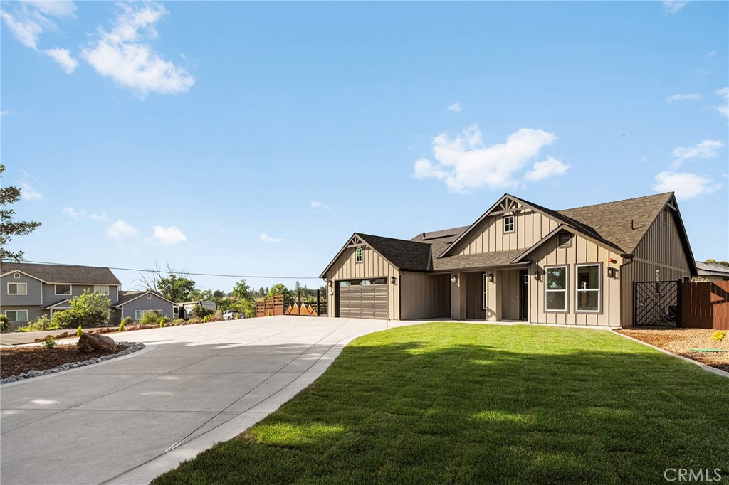 2207 De Mille Road