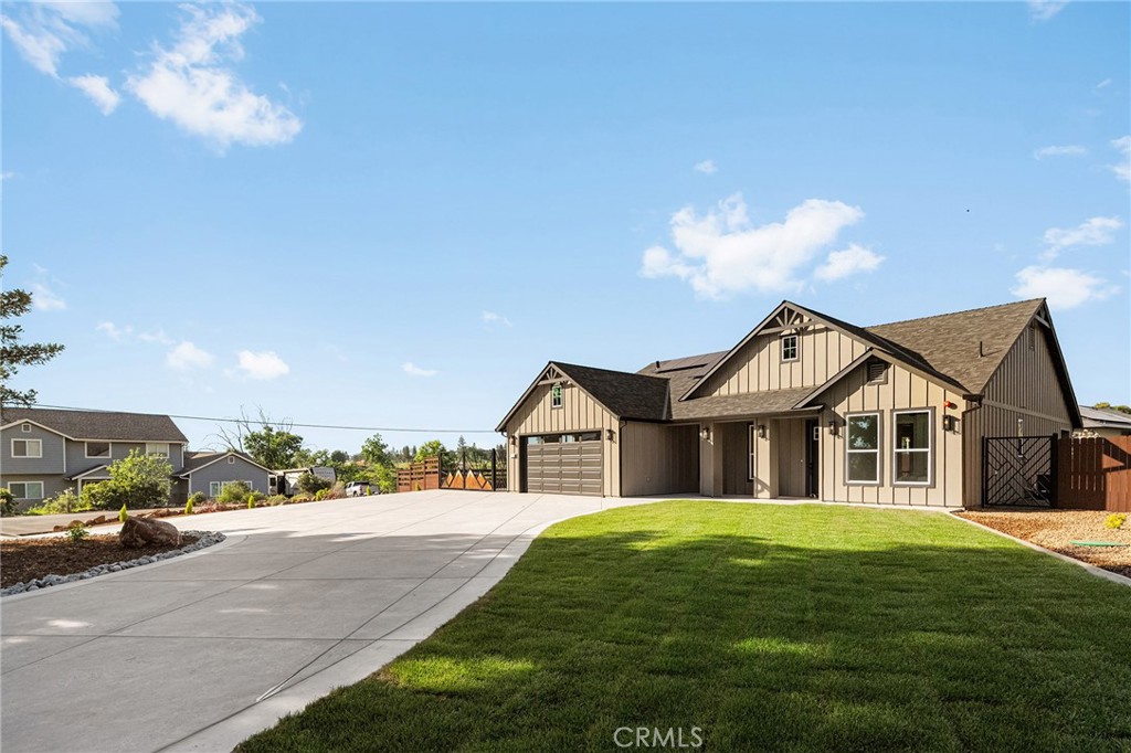 2207 De Mille Road