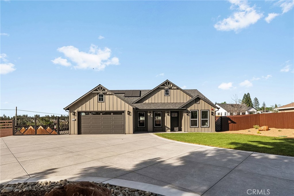 2207 De Mille Road