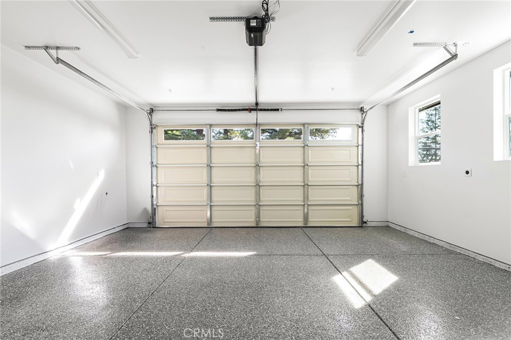 2207 De Mille Road