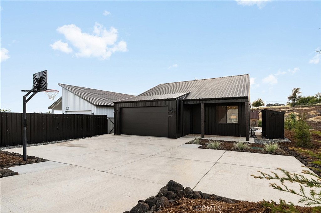 5621 Sierra Park