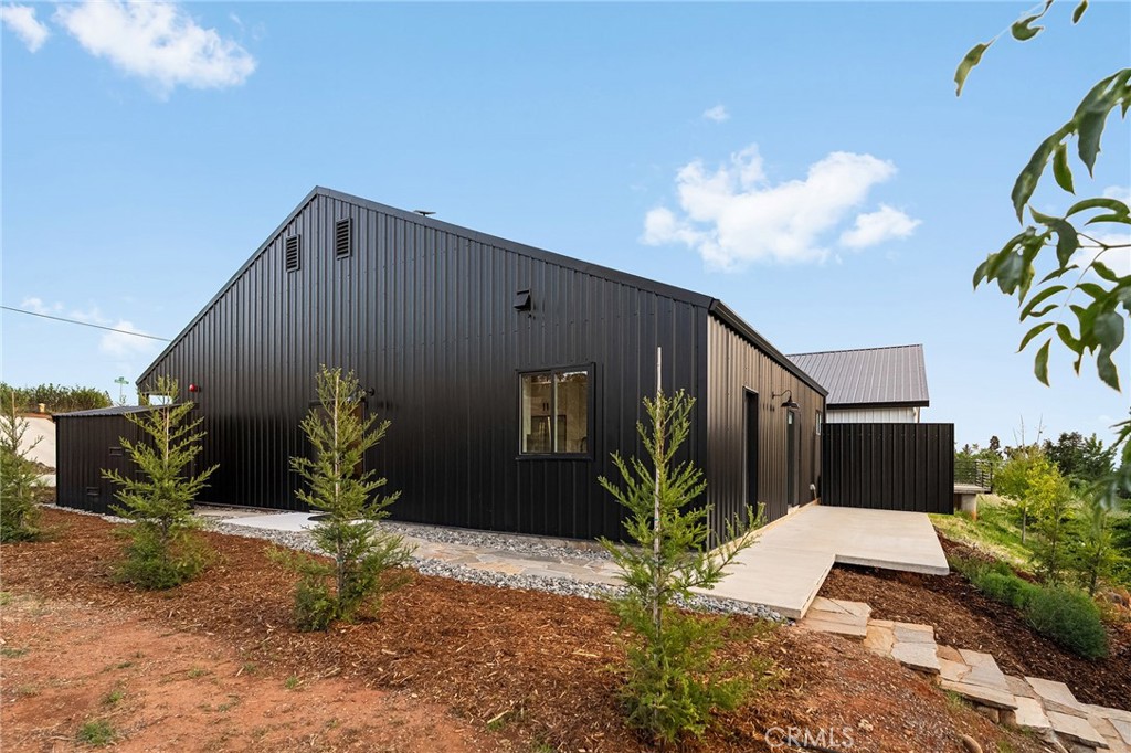 5621 Sierra Park