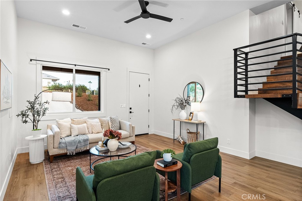 5621 Sierra Park