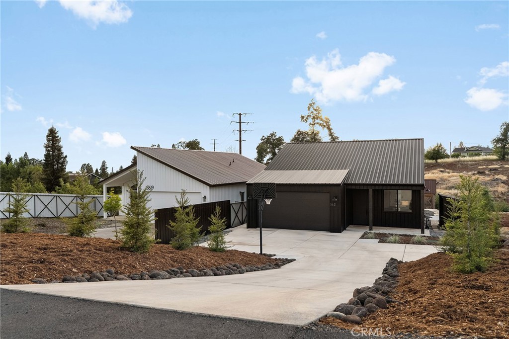 5621 Sierra Park
