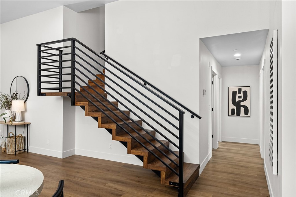 5621 Sierra Park