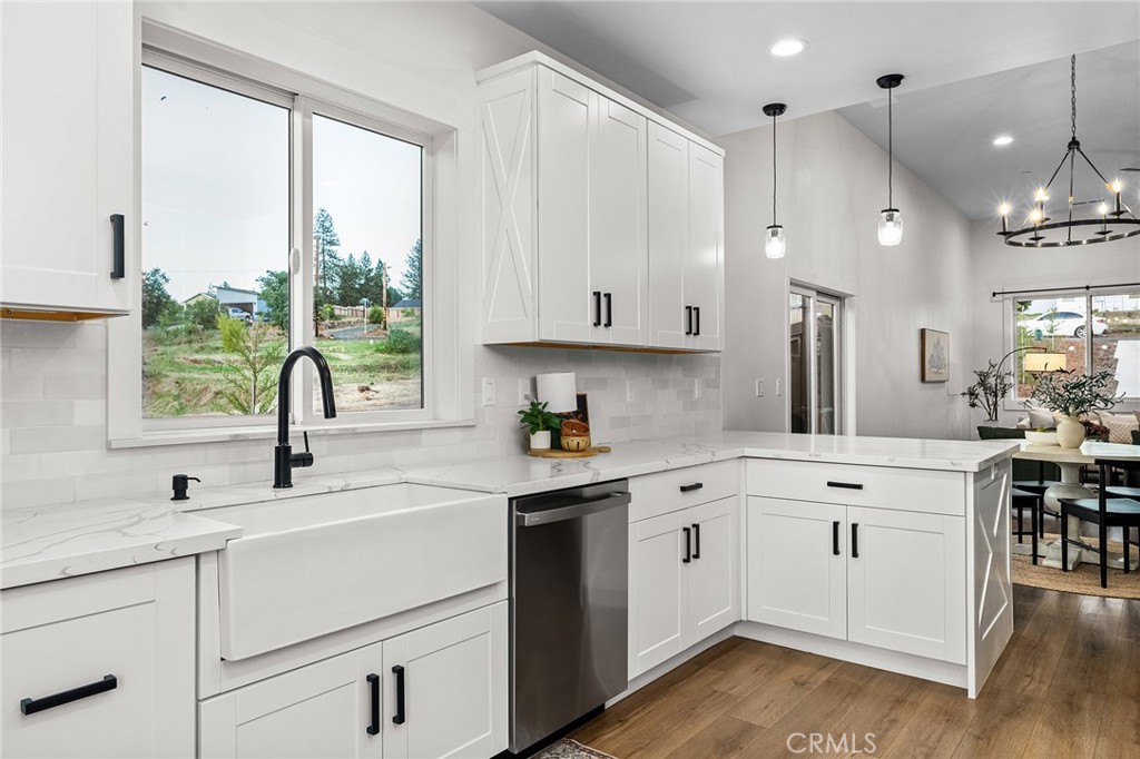 5621 Sierra Park
