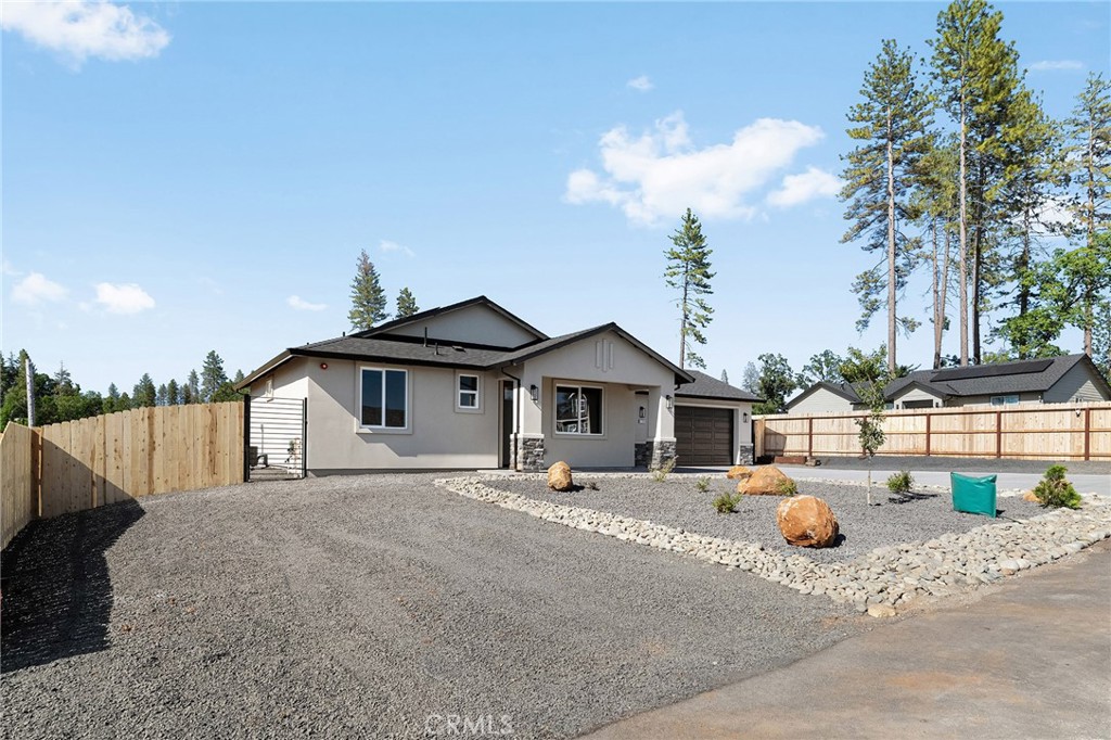 1585 Lilac Way