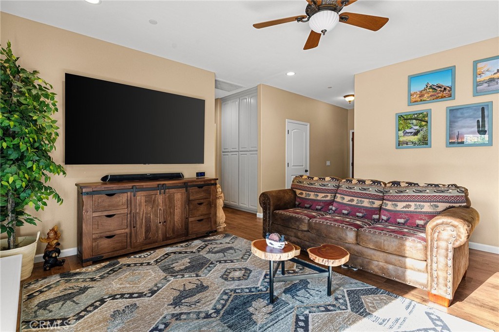 6107 Vista Knolls Drive