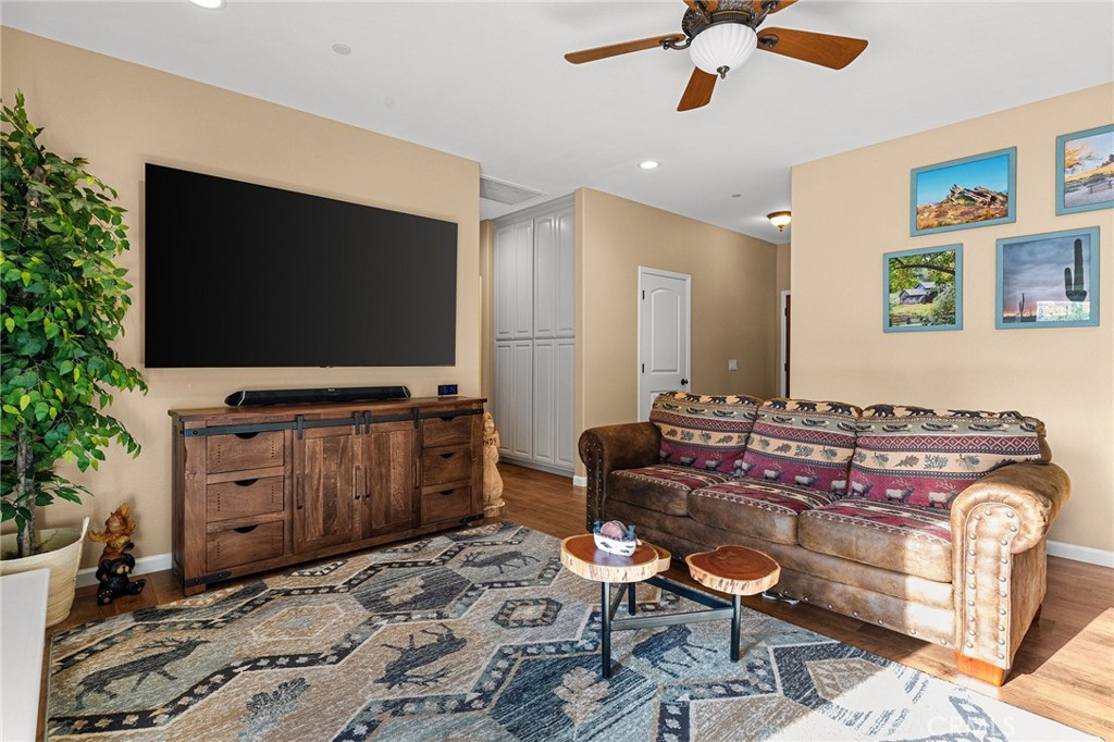 6107 Vista Knolls Drive
