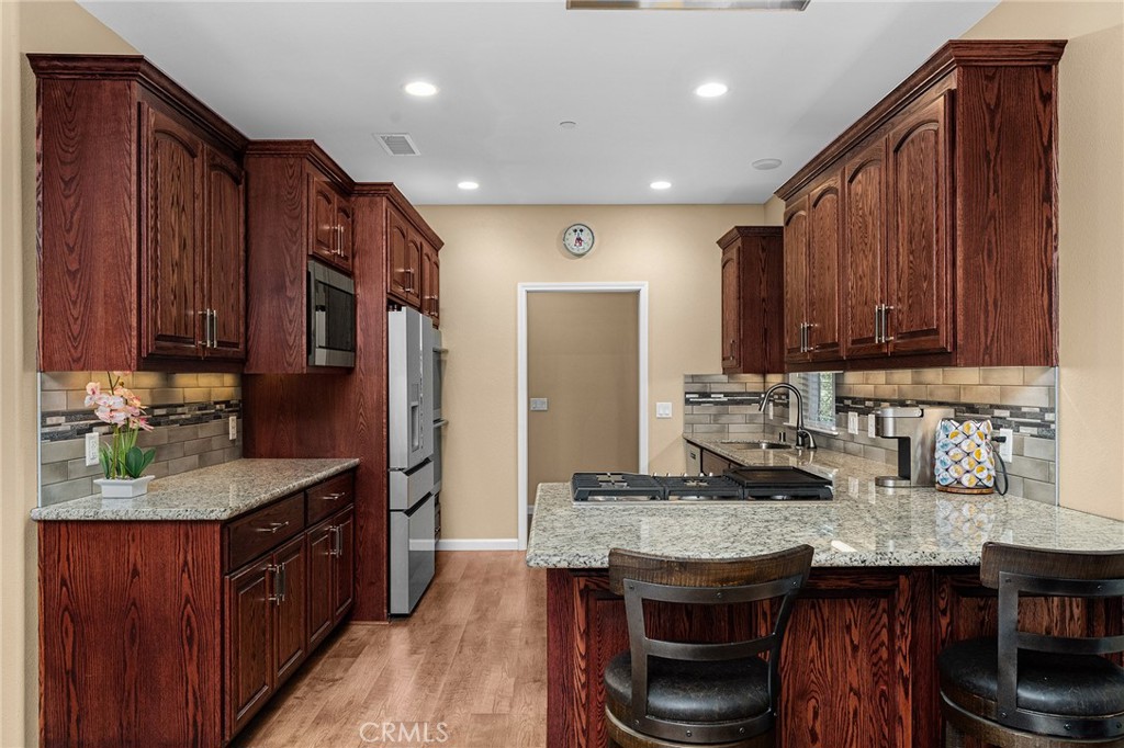 6107 Vista Knolls Drive