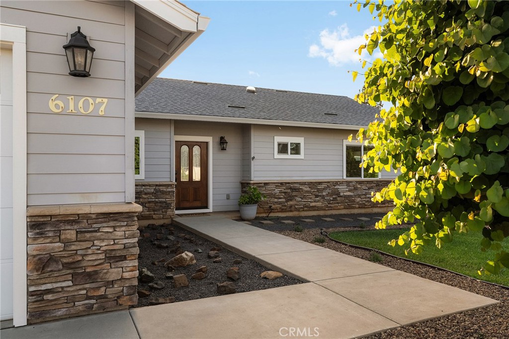 6107 Vista Knolls Drive