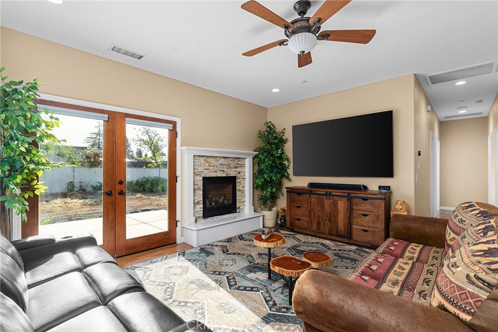 6107 Vista Knolls Drive