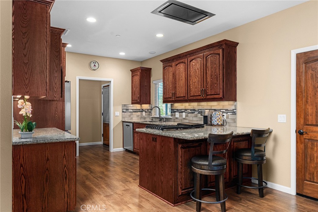 6107 Vista Knolls Drive
