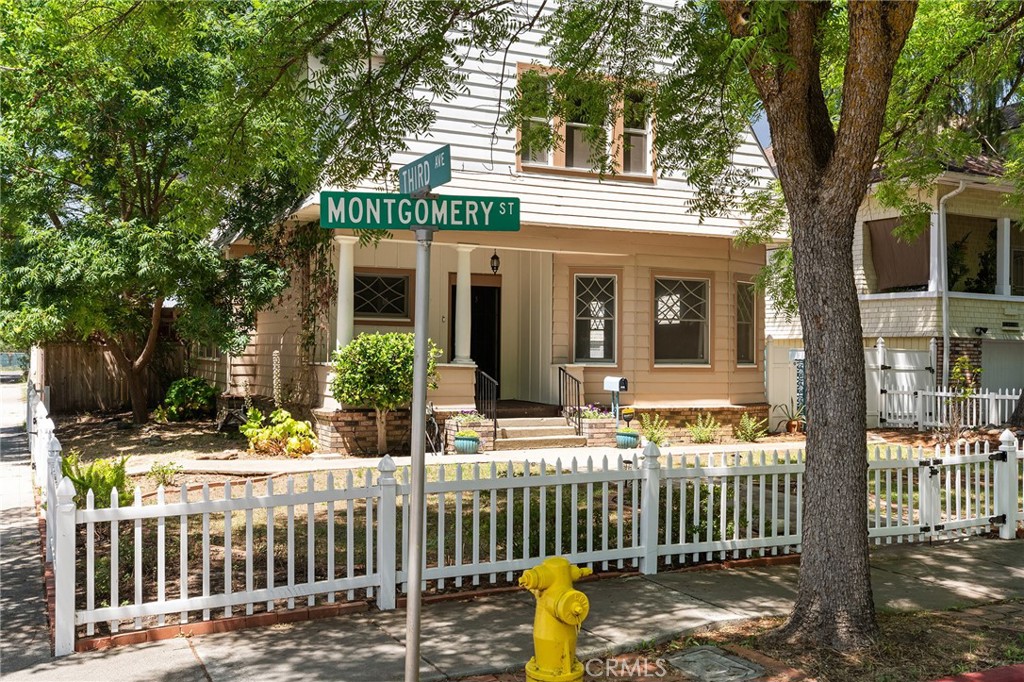 1126 Montgomery