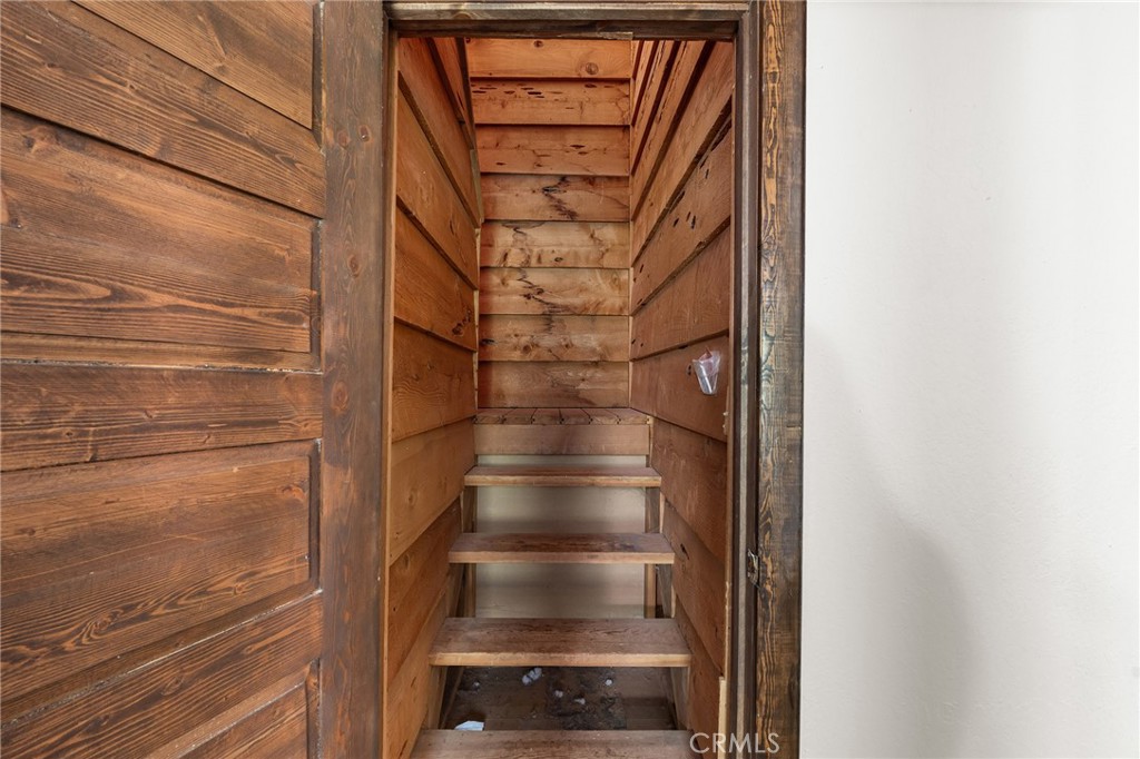 1126 Montgomery