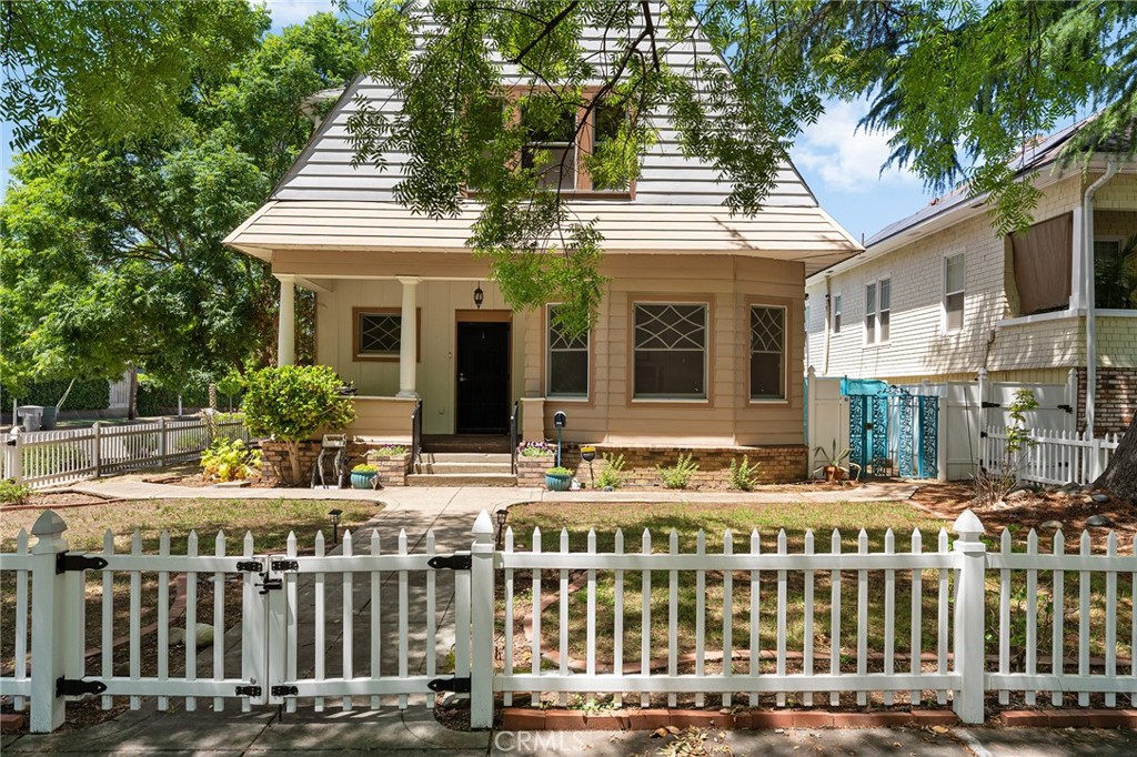 1126 Montgomery