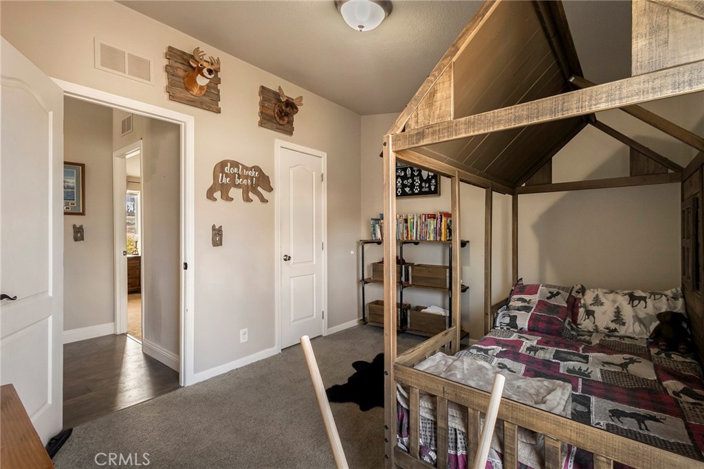 918 Deer Creek