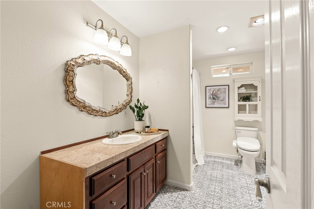 15004 Woodland Park