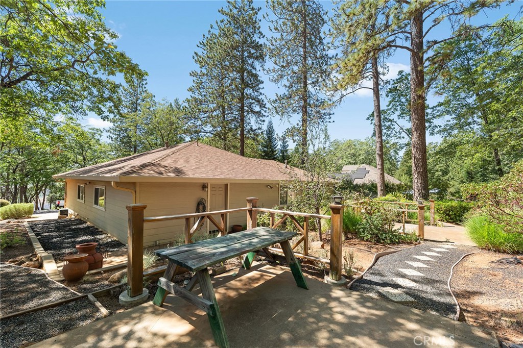 15004 Woodland Park