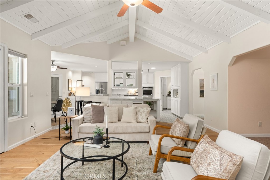 15004 Woodland Park