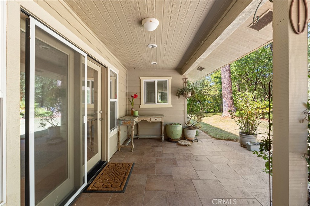 15004 Woodland Park