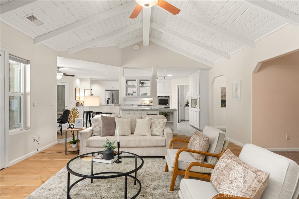 15004 Woodland Park