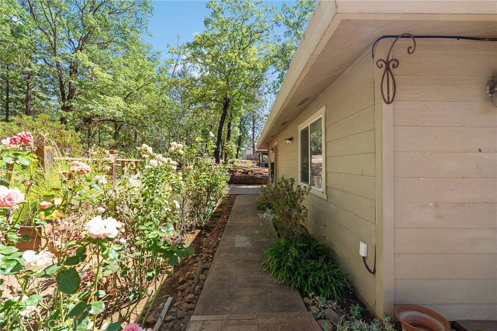 15004 Woodland Park
