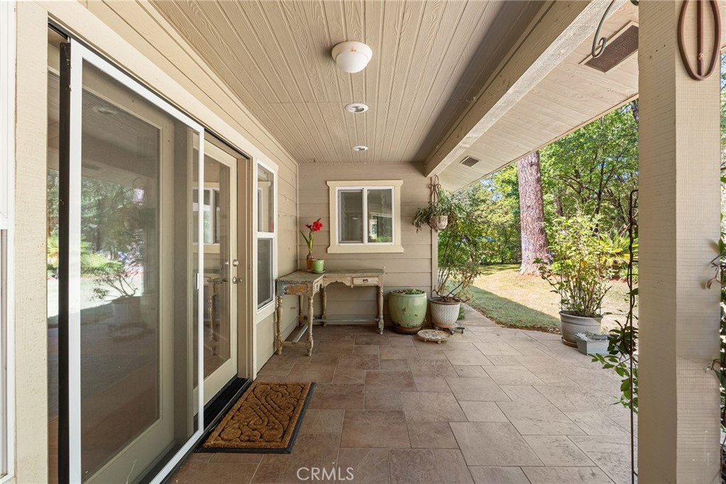 15004 Woodland Park