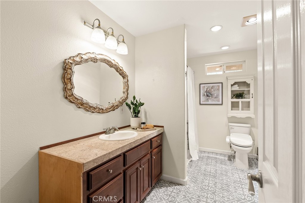 15004 Woodland Park
