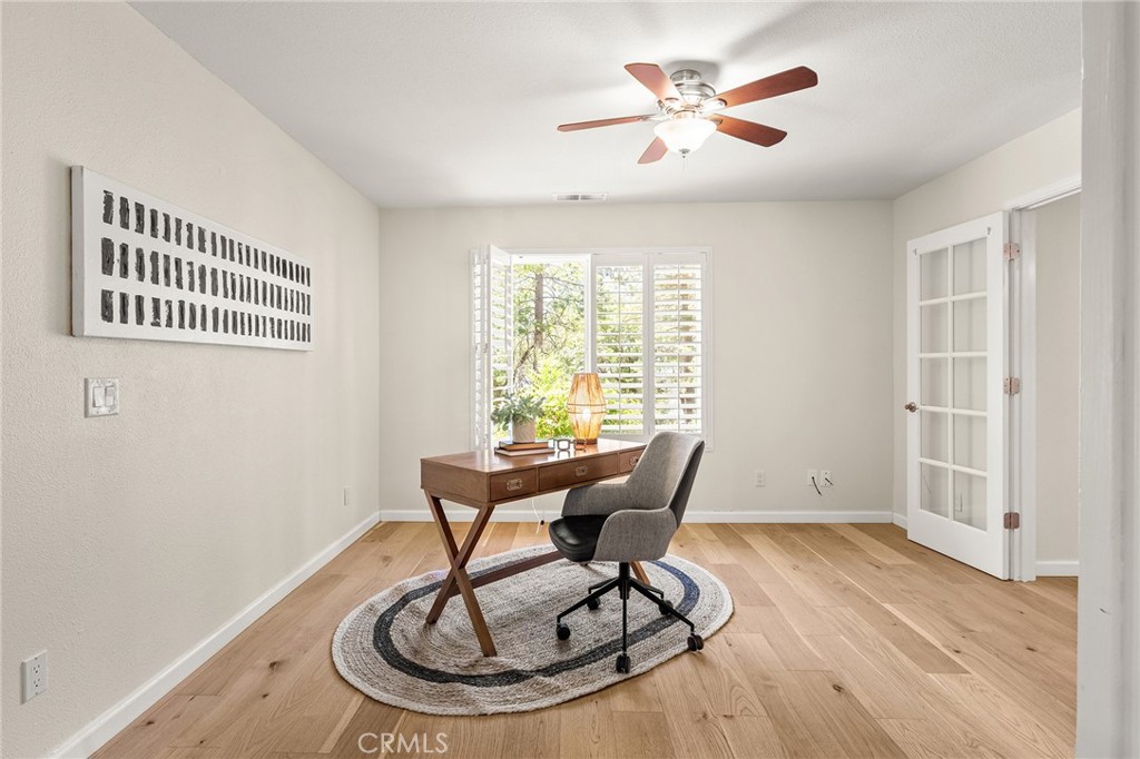 15004 Woodland Park