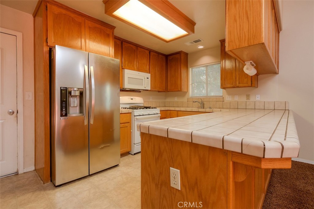 14579 Carnegie